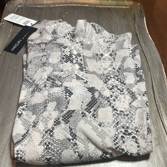 Marc Cain mock turtle neck  snake 🐍 print 16 inches pit to pit Size N 4 NWT - Picture 3 of 7
